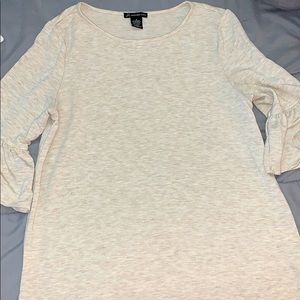 Quarter-length Cream Color Top